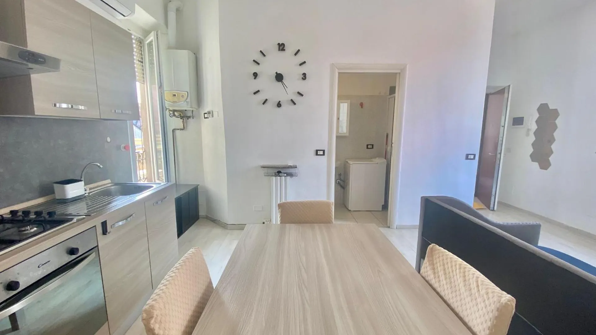 Lejlighed Modica Home, Graziosa E Silenziosa, Nel Cuore Del Quartiere Famagosta Milano