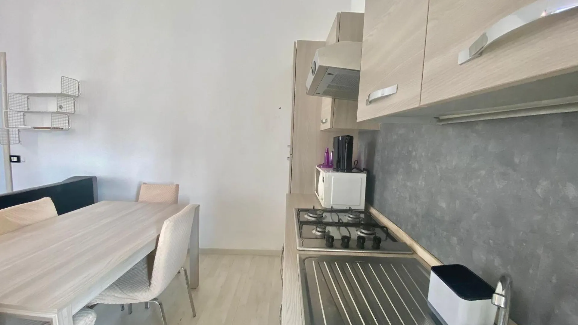 Lejlighed Modica Home, Graziosa E Silenziosa, Nel Cuore Del Quartiere Famagosta Milano