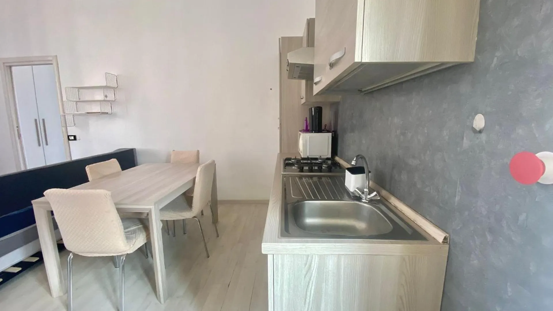 Modica Home, Graziosa E Silenziosa, Nel Cuore Del Quartiere Famagosta Milano 0*,